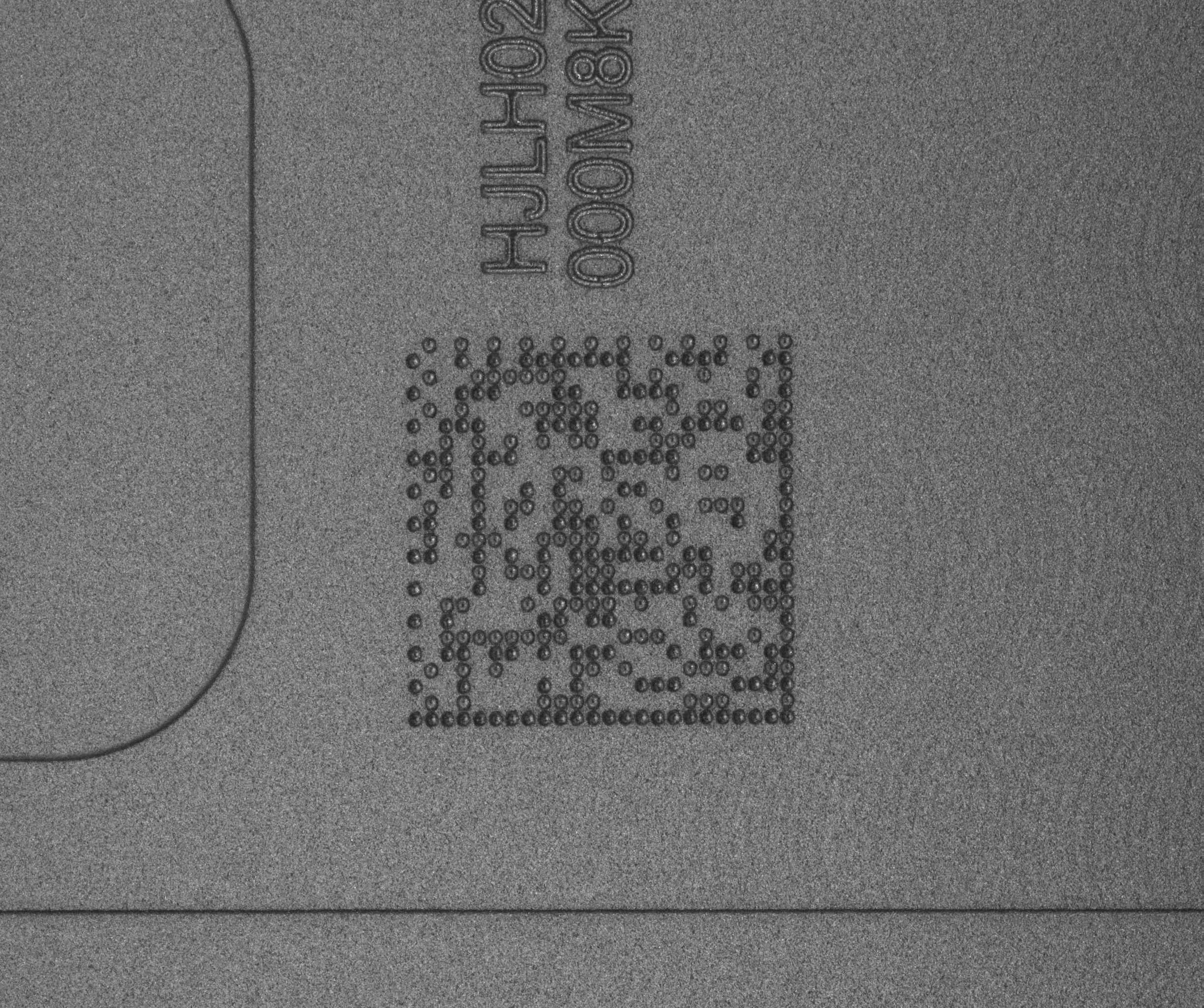 公开仓库中同一零件表面的 DPM Data Matrix C2 采集图